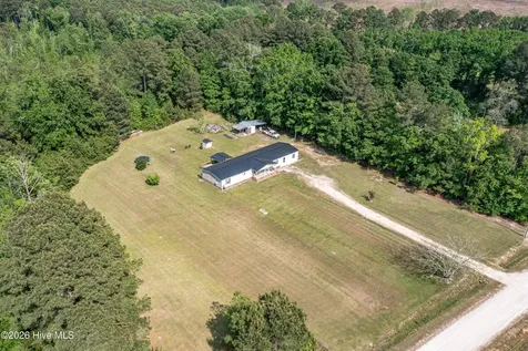 134 Gowens Road Bladenboro NC 28320