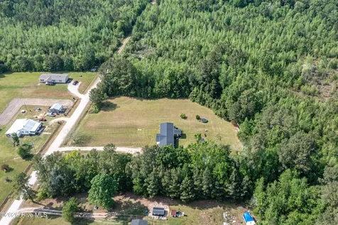 134 Gowens Road Bladenboro NC 28320