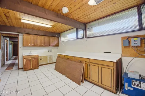1 Nicklaus Drive New Bern NC 28560