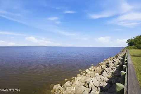 1 Nicklaus Drive New Bern NC 28560