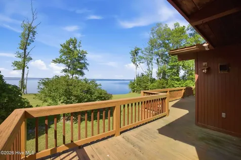 1 Nicklaus Drive New Bern NC 28560