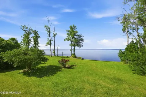 1 Nicklaus Drive New Bern NC 28560