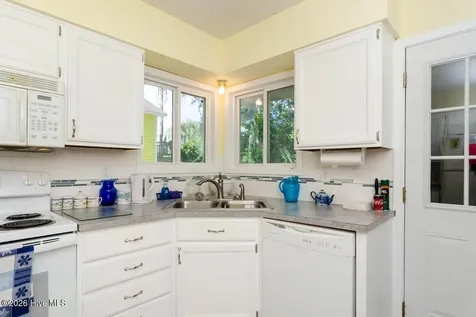 901 Seafarer Drive Carolina Beach NC 28428