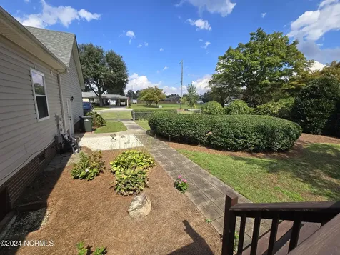 306 Pecan Lane Laurinburg NC 28352