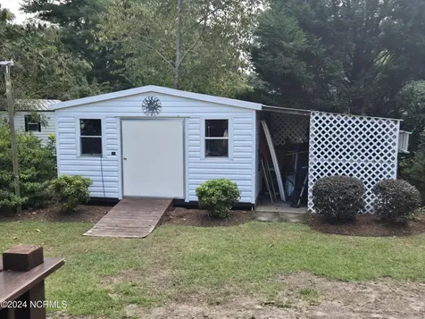 306 Pecan Lane Laurinburg NC 28352