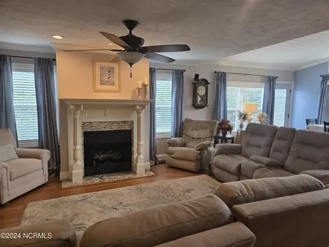 306 Pecan Lane Laurinburg NC 28352