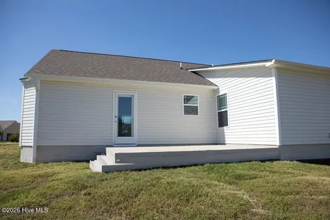102 Michael Thomas Place La Grange NC 28551