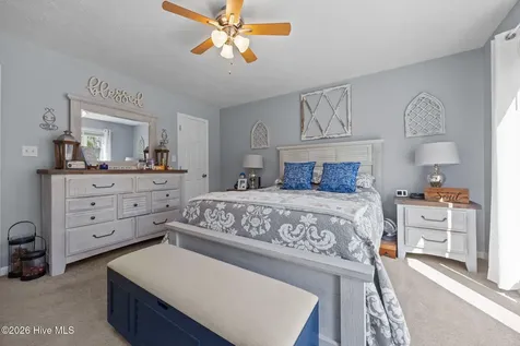 16521 Lakeshore Drive Wagram NC 28396