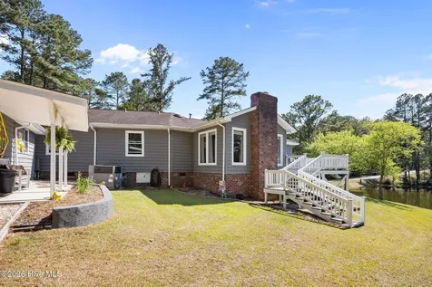 16521 Lakeshore Drive Wagram NC 28396