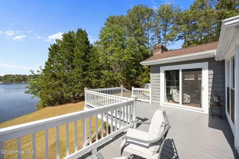 16521 Lakeshore Drive Wagram NC 28396