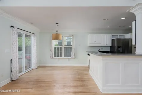 3809 New Holland Drive Wilmington NC 28412