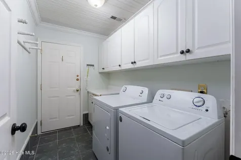 3809 New Holland Drive Wilmington NC 28412