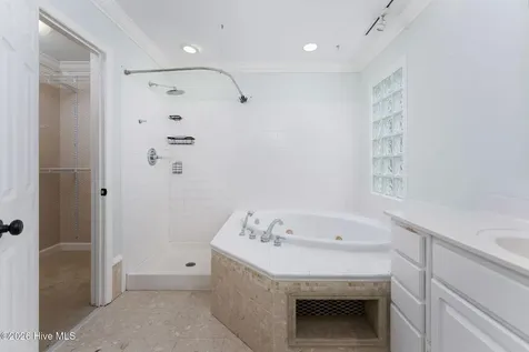 3809 New Holland Drive Wilmington NC 28412