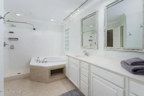 3809 New Holland Drive Wilmington NC 28412