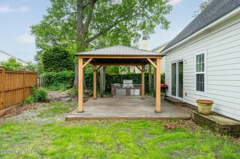 3809 New Holland Drive Wilmington NC 28412