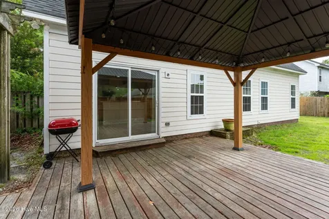 3809 New Holland Drive Wilmington NC 28412