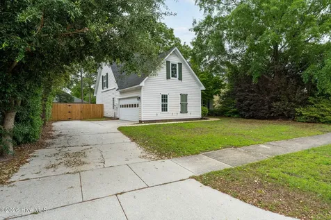3809 New Holland Drive Wilmington NC 28412