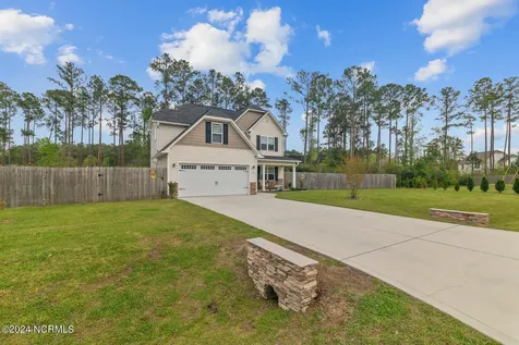 502 Maggies Court Jacksonville NC 28540