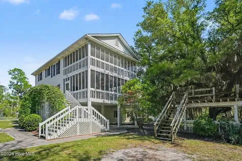 9854 Rivergate Road NW Ash NC 28420
