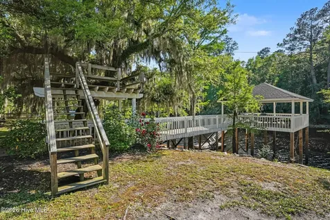 9854 Rivergate Road NW Ash NC 28420