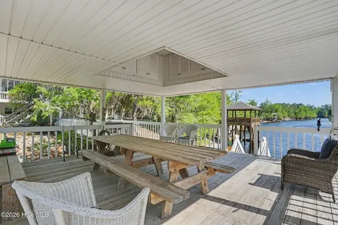 9854 Rivergate Road NW Ash NC 28420