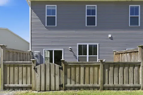 104 Aspen Road Hampstead NC 28443