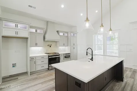 527 S Middleton Drive NW Calabash NC 28467