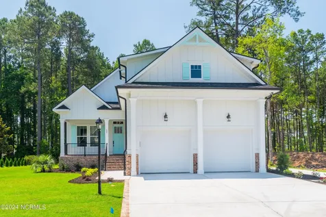 527 S Middleton Drive NW Calabash NC 28467
