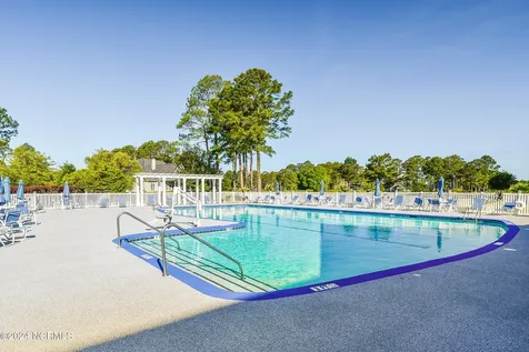 527 S Middleton Drive NW Calabash NC 28467