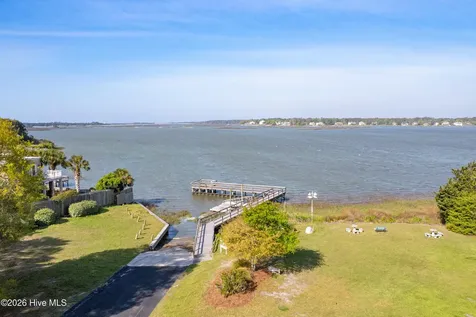 3398 Marlin Drive SE Bolivia NC 28422