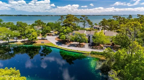 142 Lagoon Lane Pine Knoll Shores NC 28512