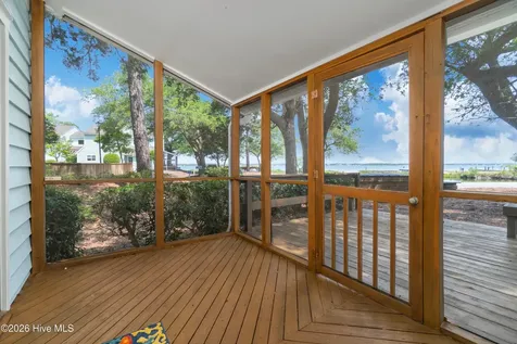 142 Lagoon Lane Pine Knoll Shores NC 28512