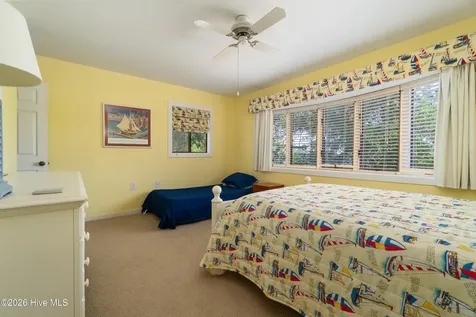 142 Lagoon Lane Pine Knoll Shores NC 28512