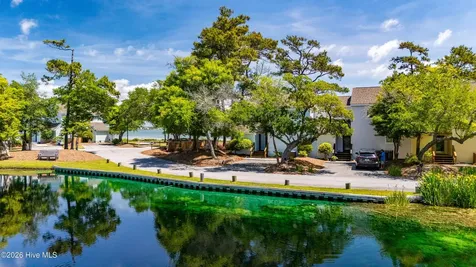142 Lagoon Lane Pine Knoll Shores NC 28512