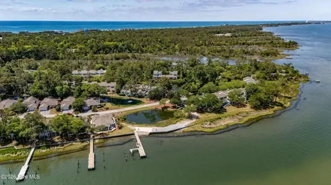 142 Lagoon Lane Pine Knoll Shores NC 28512