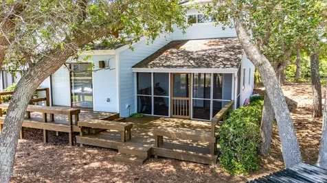 142 Lagoon Lane Pine Knoll Shores NC 28512