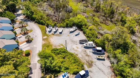 142 Lagoon Lane Pine Knoll Shores NC 28512