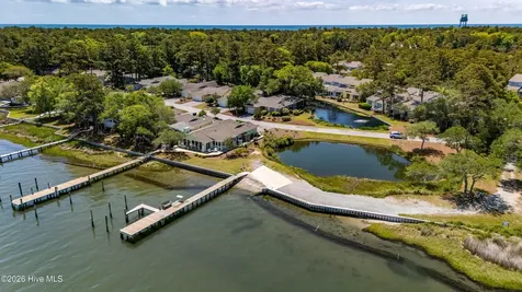 142 Lagoon Lane Pine Knoll Shores NC 28512