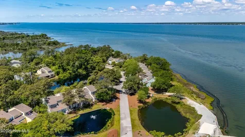 142 Lagoon Lane Pine Knoll Shores NC 28512