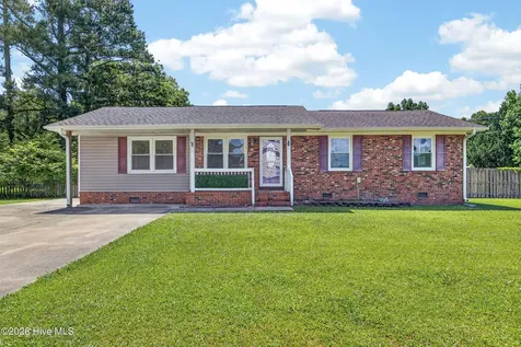 8 Sheffield Road Jacksonville NC 28546