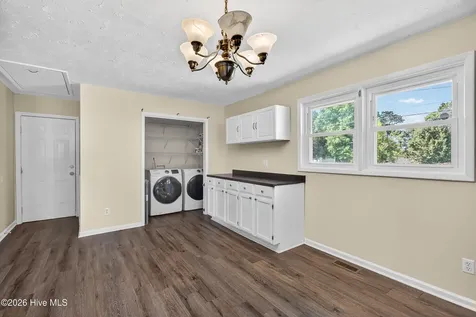 8 Sheffield Road Jacksonville NC 28546
