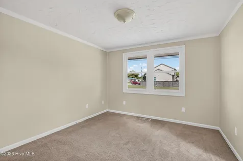 8 Sheffield Road Jacksonville NC 28546