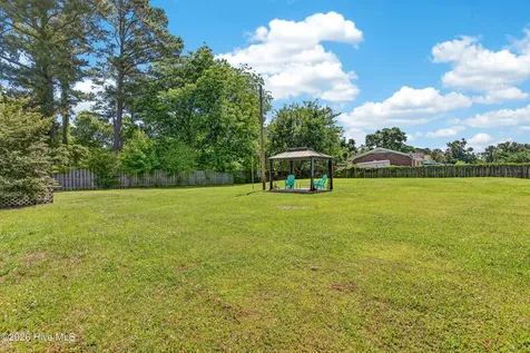 8 Sheffield Road Jacksonville NC 28546