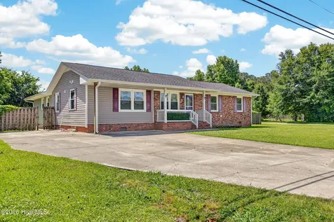 8 Sheffield Road Jacksonville NC 28546