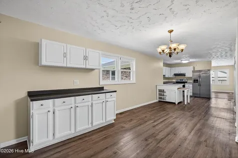 8 Sheffield Road Jacksonville NC 28546
