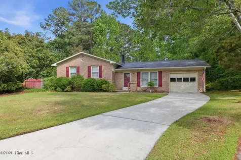 206 Chatham Court Jacksonville NC 28540