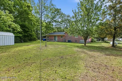 206 Chatham Court Jacksonville NC 28540