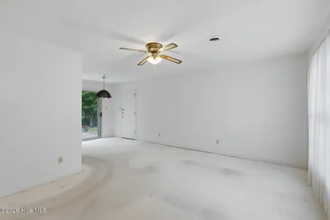 206 Chatham Court Jacksonville NC 28540
