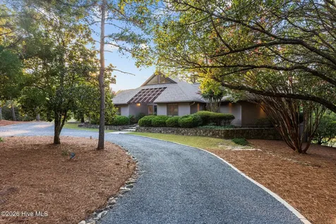18 Lochdon Court Pinehurst NC 28374