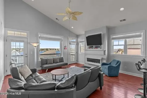 1102 Canal Drive Carolina Beach NC 28428